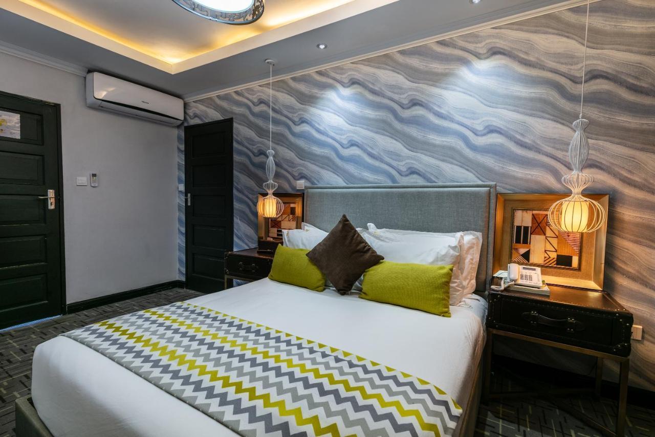 The Melva Guest House Gaborone Bagian luar foto