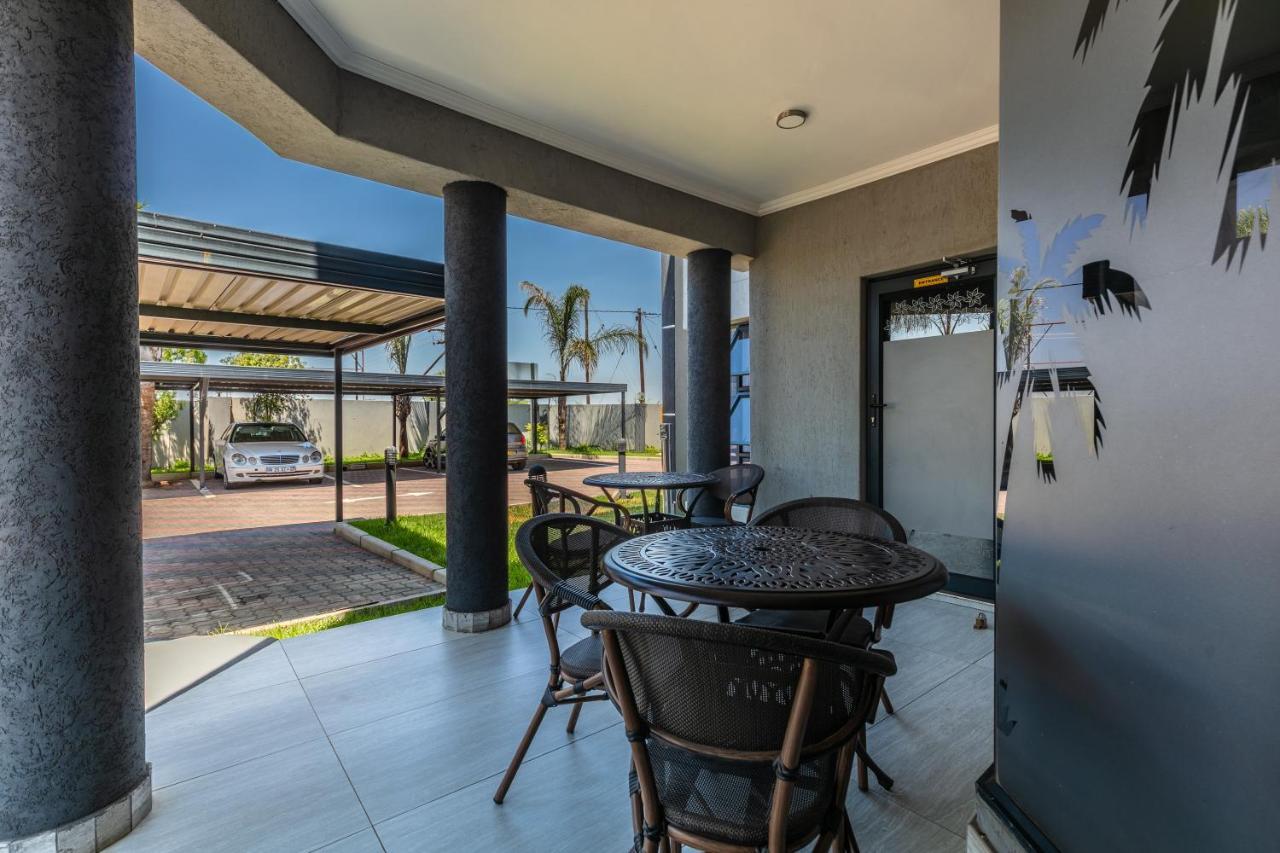 The Melva Guest House Gaborone Bagian luar foto